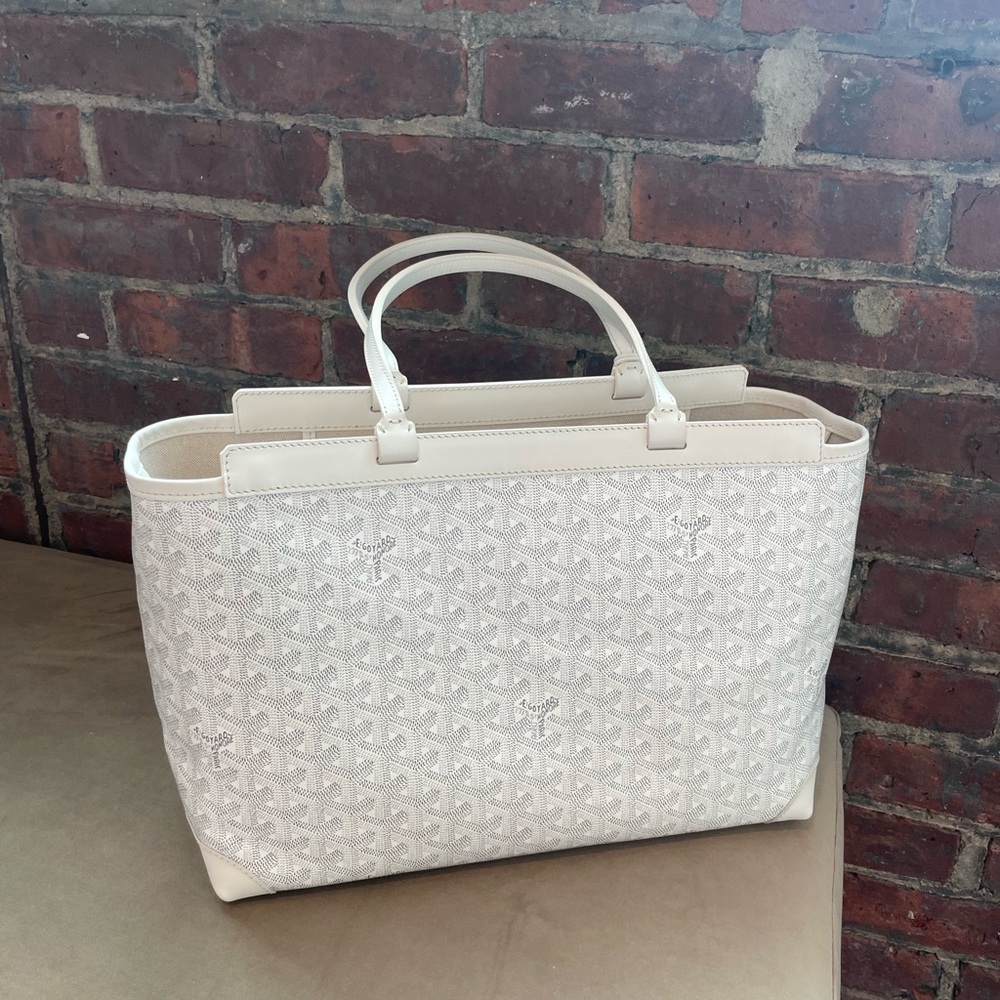 GOYARD